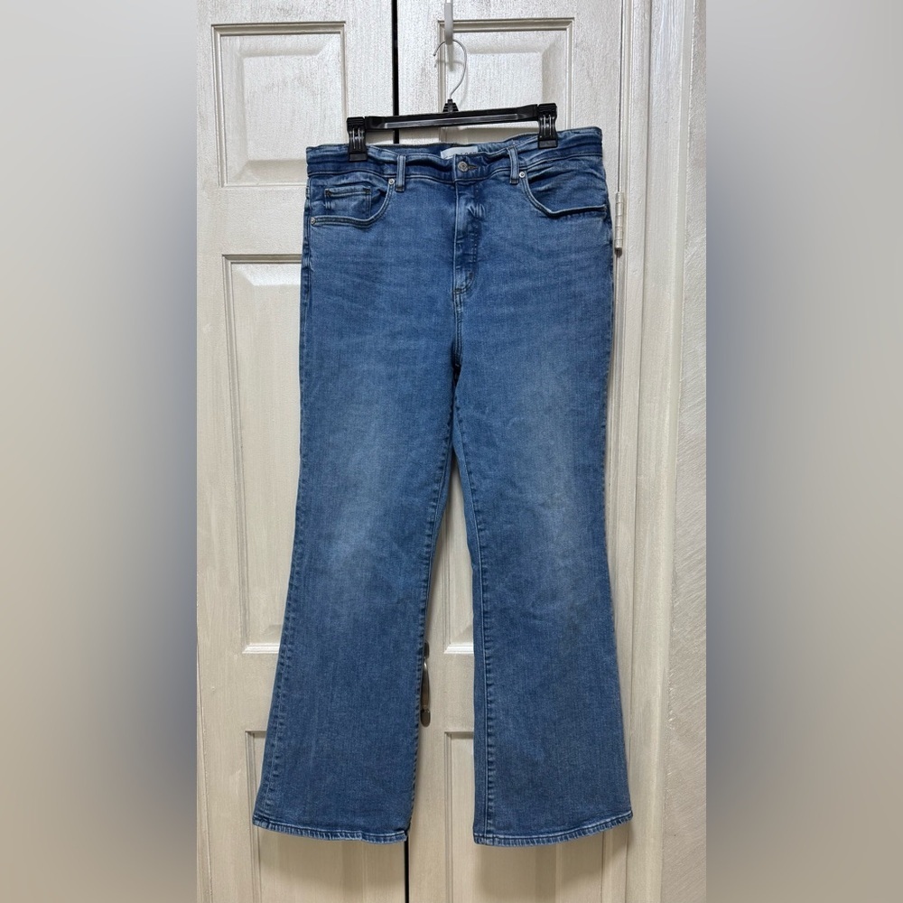 Loft Women 12/31 Blue Denim Relaxed Flare High Rise Jeans